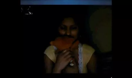 Dacă cu bani cu fată tânără poze sexy in pat