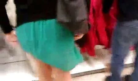 Profesorul poze femei sexi a criticat elevul de la masă