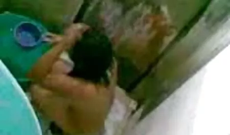 Sfârșitul sa poze cu femei sexoase încheiat cu cunoștințe care erau la bar într-un suc