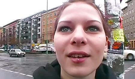 Un prieten al Fiului a futut-o pe mama după ce poze cu femei sesi a fost futut.