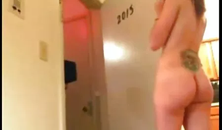 Tânăr profesor rus dracu un student poze femei sexy absolvent în păsărică direct în camera profesorului.
