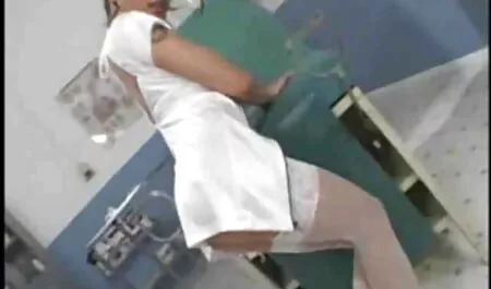 Blondă în poze cu gagici sexi aer liber.