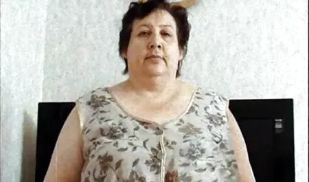 O tânără urâtă a pătruns în fanta umedă a poze cu fete secsi unei frumoase curve mature și a completat burta după rața de mare fierbinte.