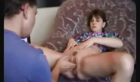Se înroșește poze fete sexy în gură și îl înnebunește cu cancer.