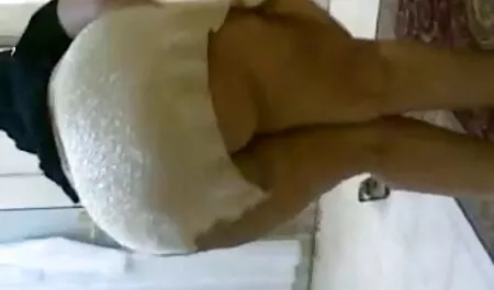 Bruneta cu o bruneta voluptoasa radio sexi poze dracului