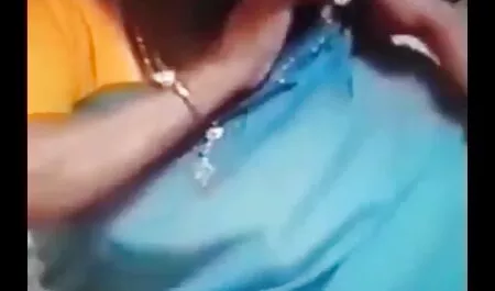 Rus cu Tate mari arată magie pe camera alexandra stan poze sexi