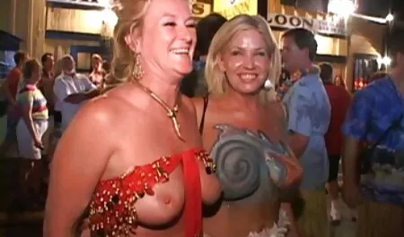 Negru dă sălbatice lovi cu piciorul la poze femei sexy fata Blonda