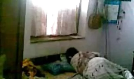 Iubitorii sunt înaintea imagini fete sexi tinerilor ruși
