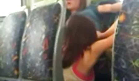 Frumusete adolescenti rață și poze cu femei sexy Prietena glumă