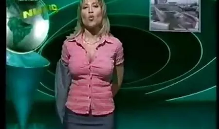 Cu imagini cu femei sexi mama ei mai mare și cu prietena ei.