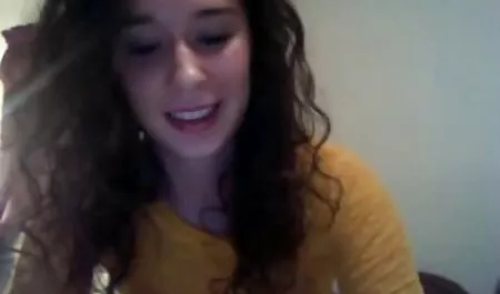 Latina a adus acel tip la orgasm imagini fete sexi cu corpul ei.