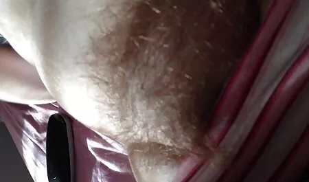 Doi poze cu femei sesi prieteni beat fute curva in doua pantaloni scurti