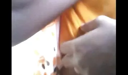 Jay se pregătește să se poze cu cele mai sexi fete alăture doi ruși de 20 de ani în fiecare gaură