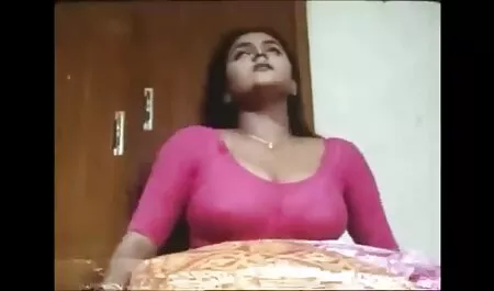 Mama blondă femei sexy poze din toți turcii s-a dat fiului ei în dormitor.