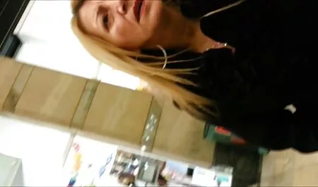 Blonda drăguț și drăguț bruneta fete sexi imagini cu barbati puternici