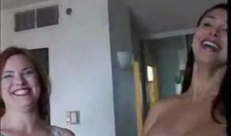 Șefii ți-au blestemat lora poze sexi biroul.