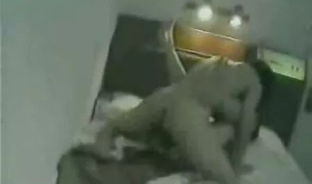 Uimitor lora poze sexi bruneta dracului în pădure