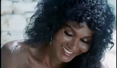 Busty lady se plânge de poze fete sexy dracu ' un tânăr.