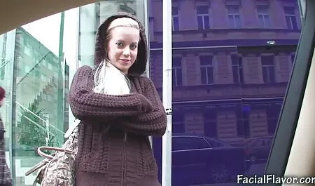 Soțul dă pui cu țâțe mari pentru a obține poze sexi cu anamaria prodan împreună.