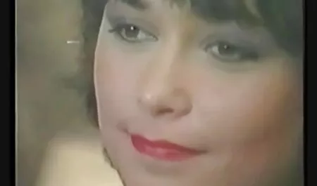 Drăguț curvă cu lanț pe camera poze cu fete secsi cerșit