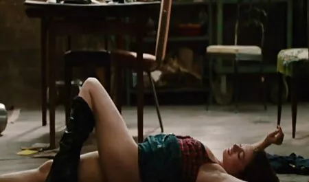 Cine are poze sexy alb negru antrenorul Acasa Futai si nechayno cum in pizdulice ei